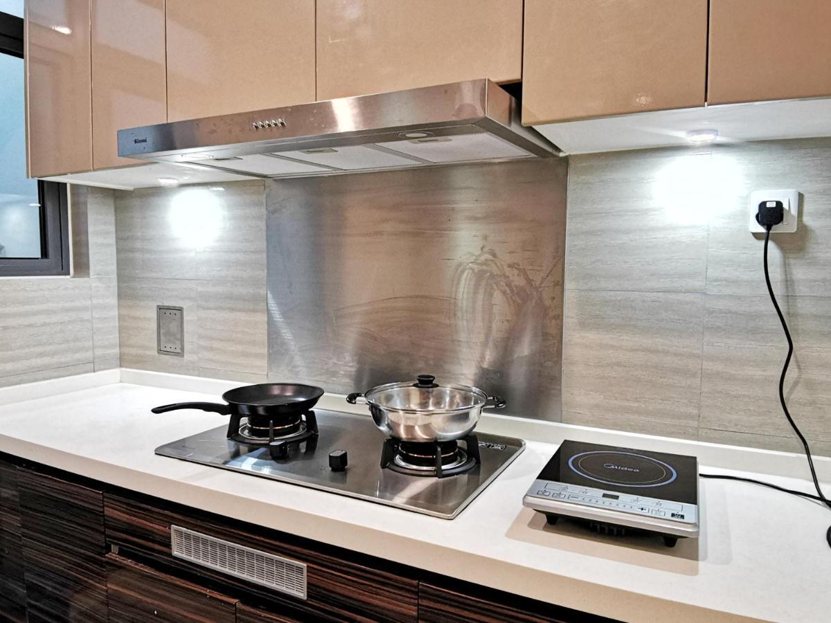 Yussy 2 Bedrooms Condo At R&F Princess Cove Johor Bahru Exterior photo